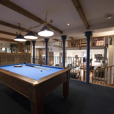 Hill Farm 14 * Bainbridge