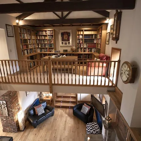 Hill Farm 14 * Bainbridge