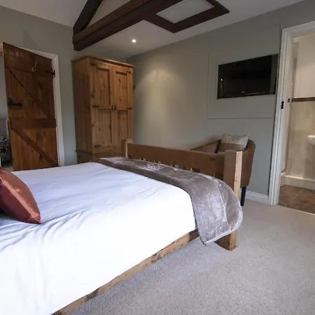 Hill Farm 14 * Bainbridge