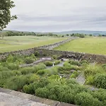 Hill Farm 14